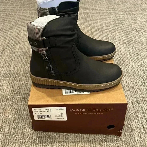 Wanderlust Carol Boot - Picture 2 of 6